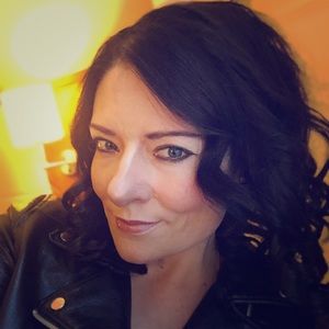 Meet your Posher, April hannah